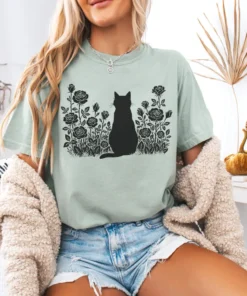 Alternative view of Vintage Comfort Colors Y2k Cat Shirt