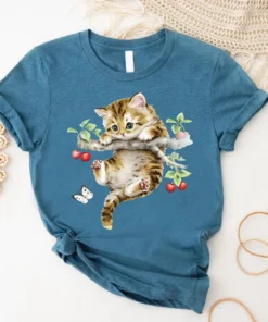 Alternative view of Cute Cat Shirt